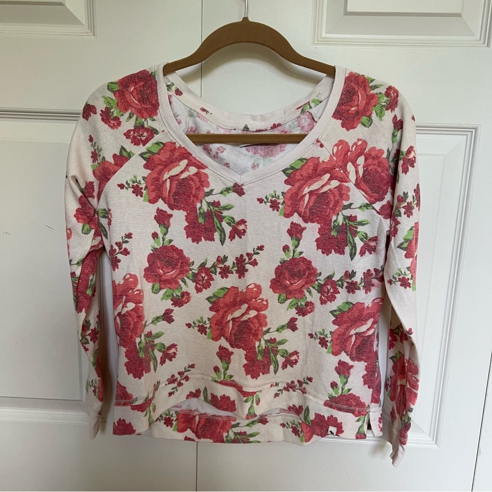 Abercrombie & Fitch floral long sleeve t shirt, size small